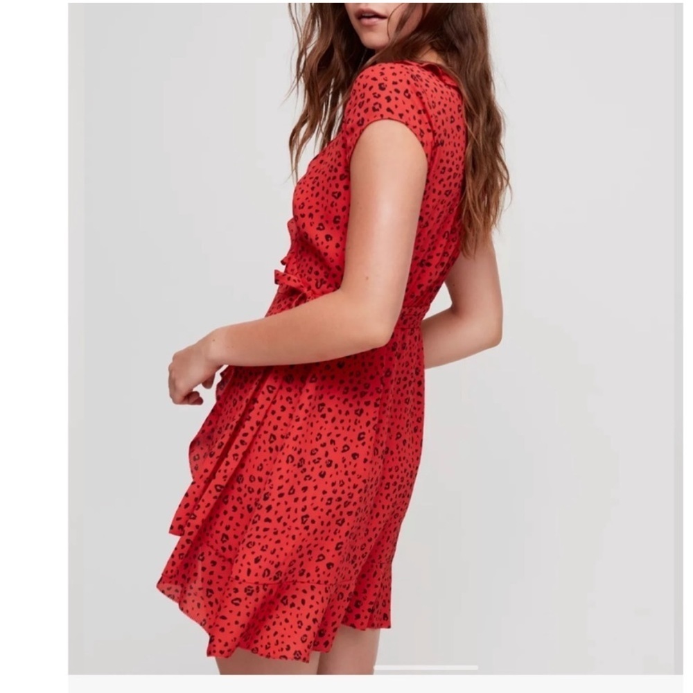 Aritzia Sunday Best Savoy Riffle Wrap Dress - Picture 3 of 11